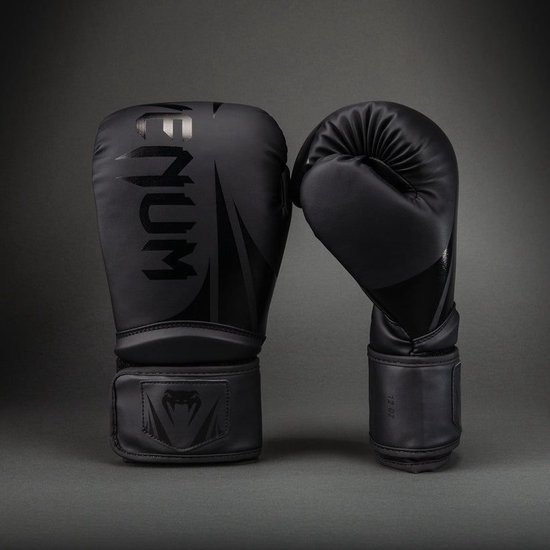 Venum Challenger 2.5 bokshandschoenen 12 oz in mat zwart