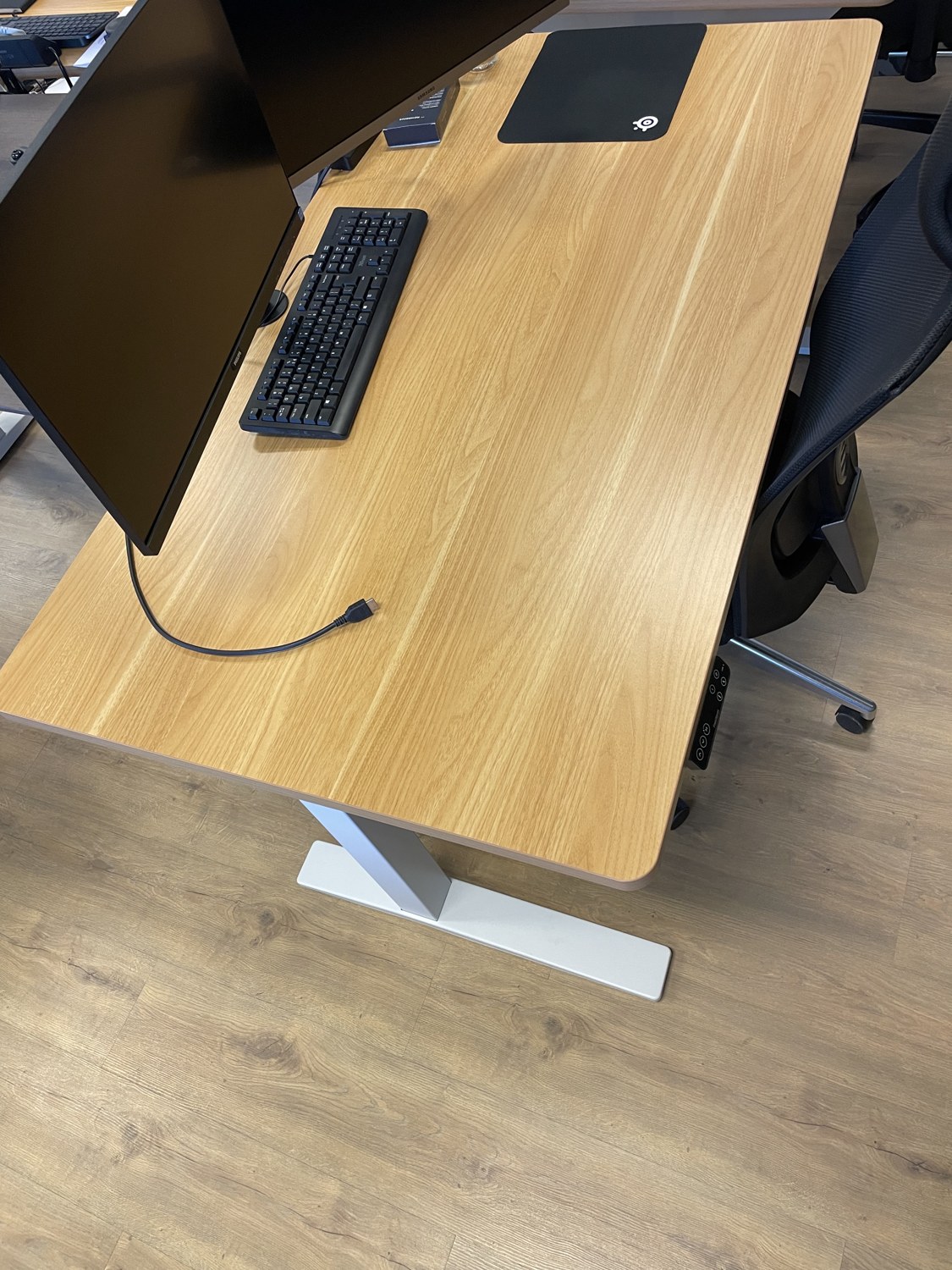 FlexiSpot E7 Pro in gebruik