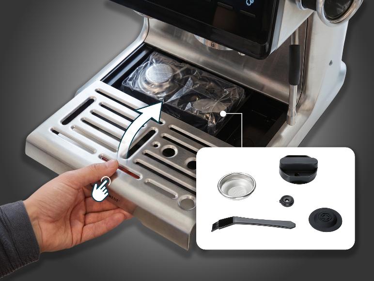 Uitneembare lekbak van de Lidl koffiemachine met opbergvak voor zeef, borstel en reinigingsschijfje